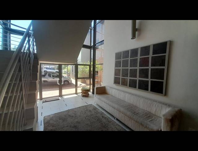 OFFICE FOR SALE IN SILVER LAKES